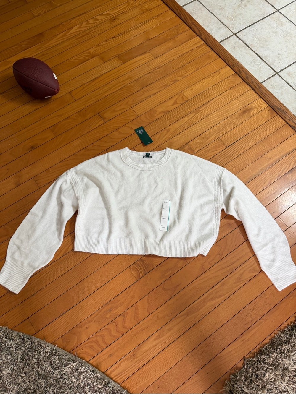 wild fable Cream Cropped Crewneck Sweater medium NWT